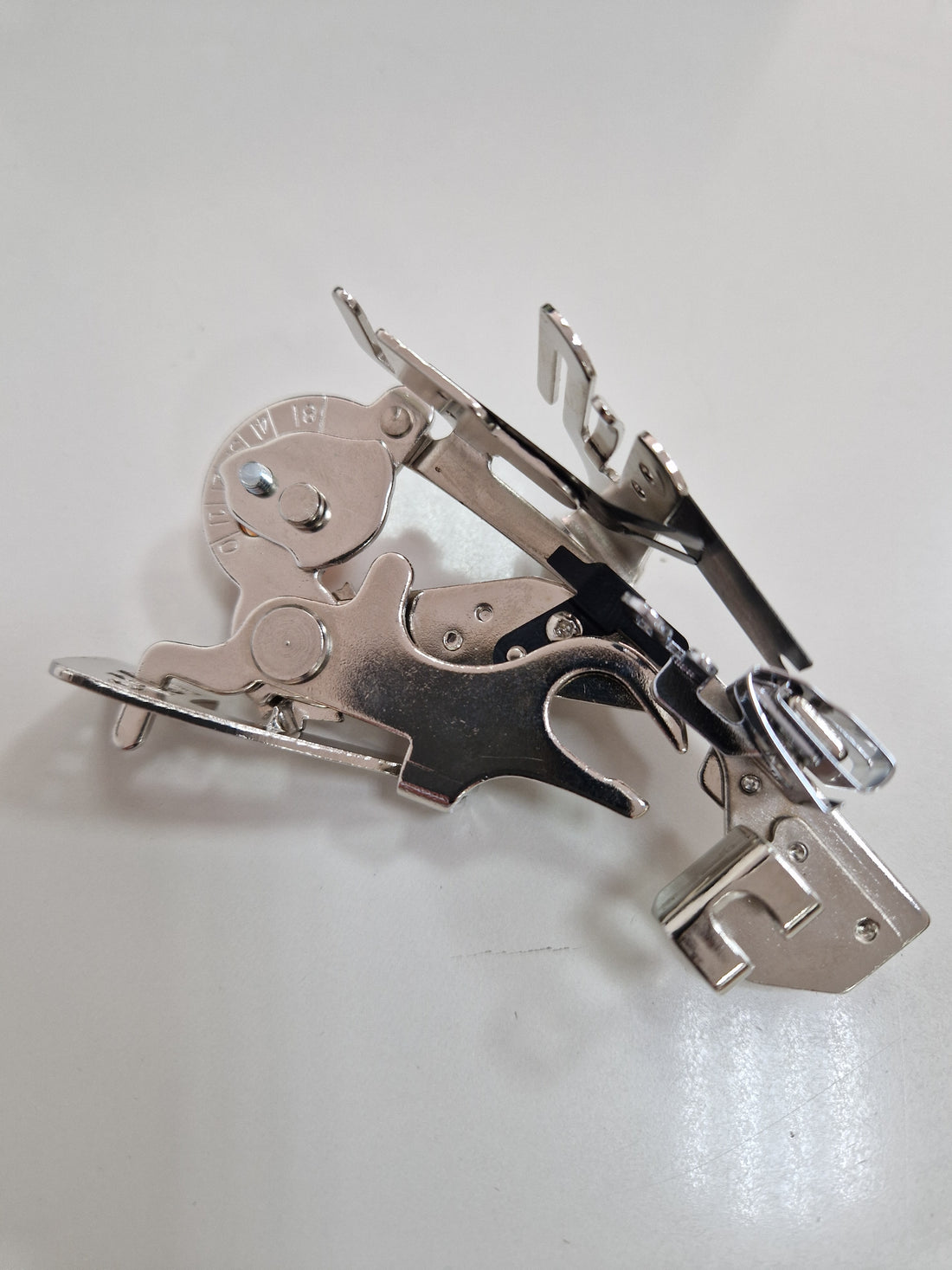 Aparelho Franzir e fazer Pregas H55705