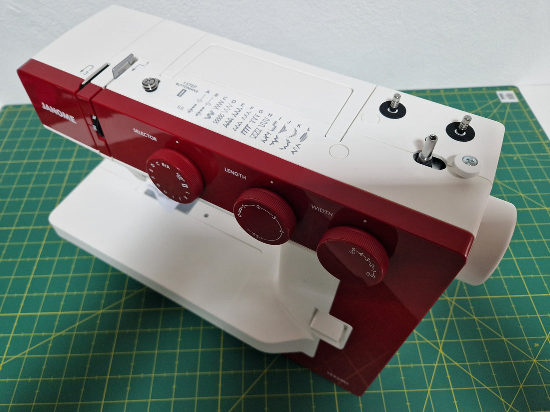 Máquina Janome 1522RD-Vermelha