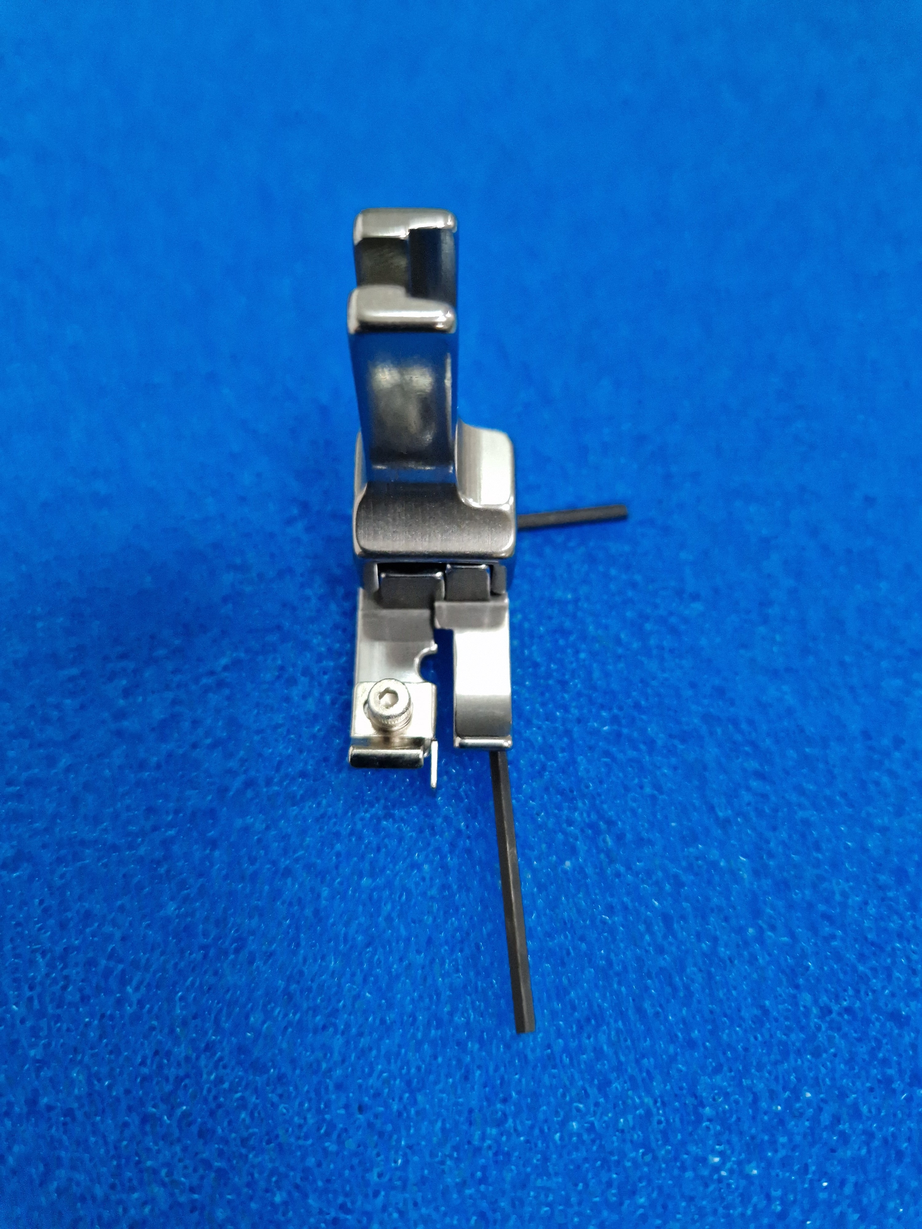 Calcador Compensador C/ guia Central NL-31G