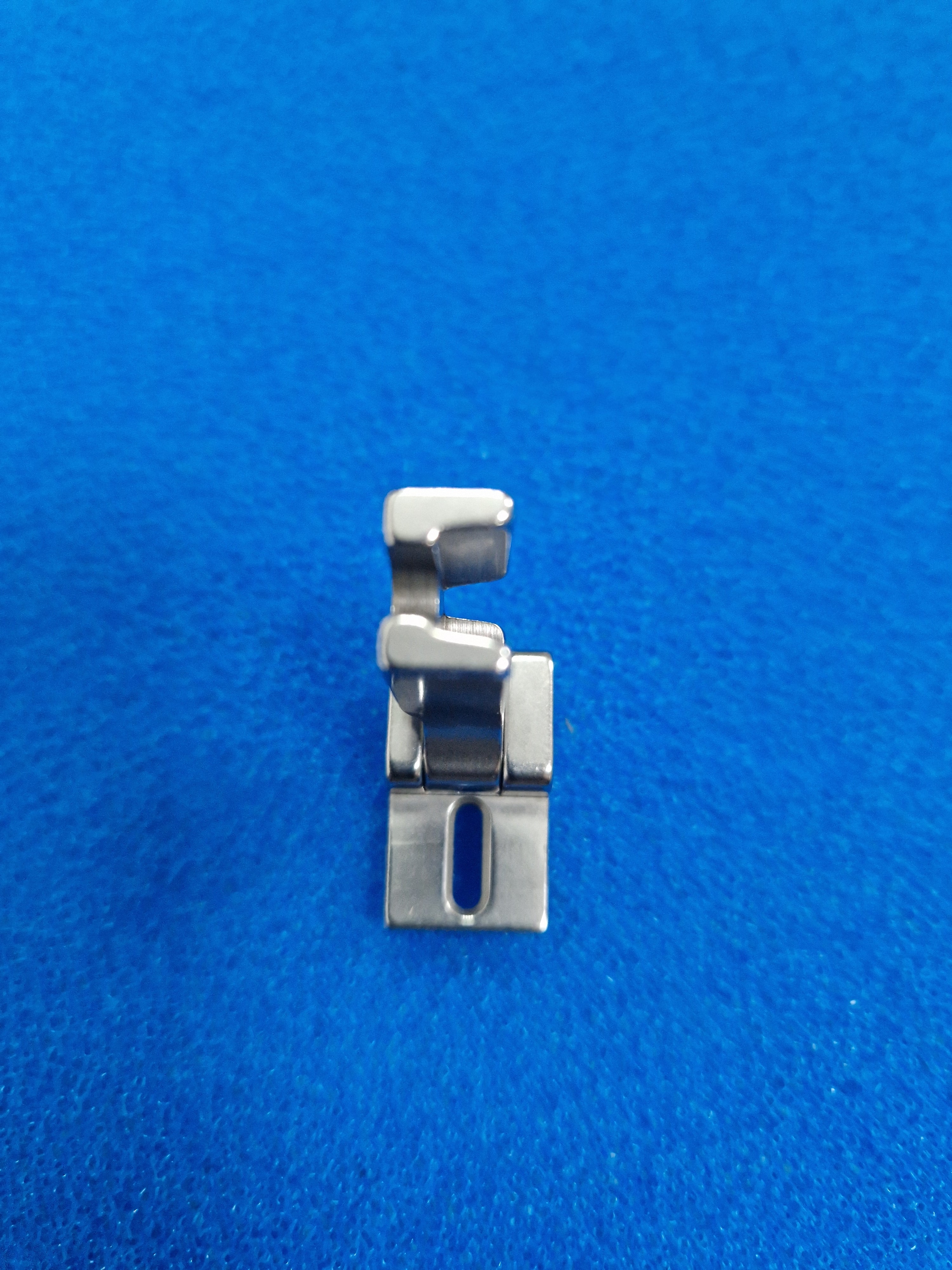 Calcador Fechos Invisiveis Duplo Arraste S518-NF