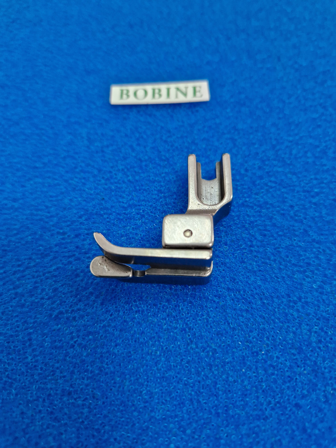 Calcador Compensador Esquerdo C/ Guia Central NL-31S