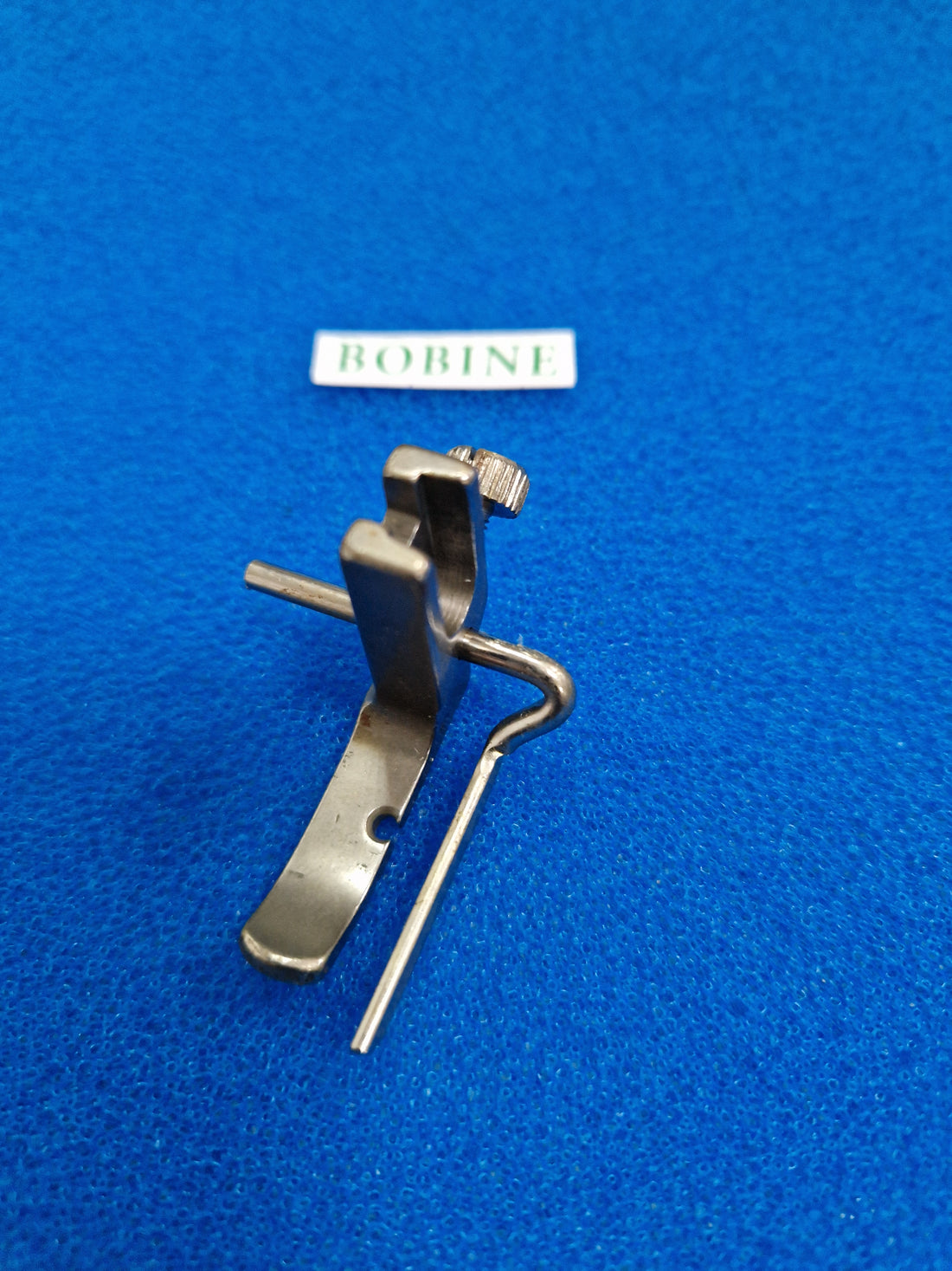 Calcador Fechos Direito C/ Guia P81