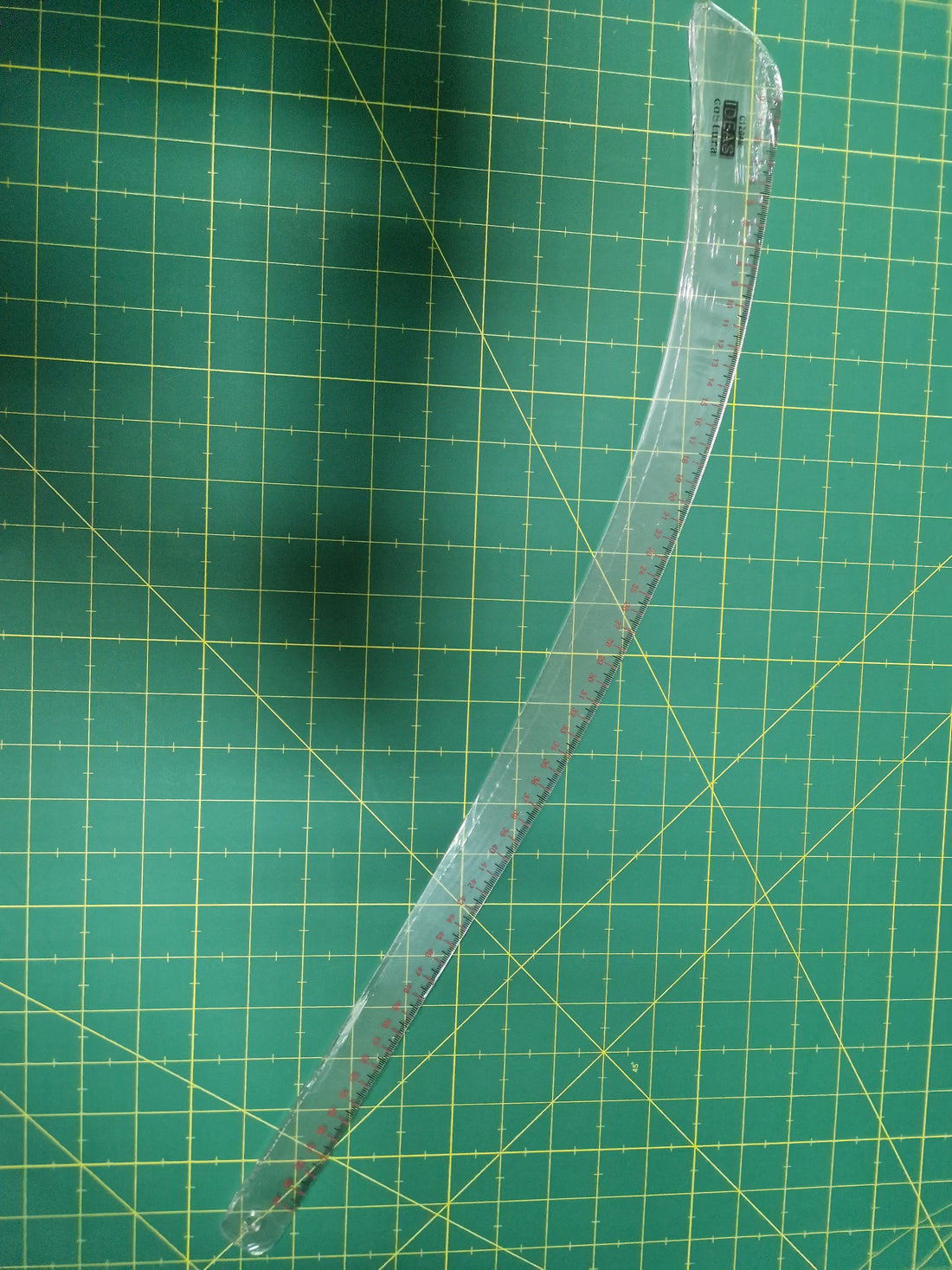 REGUA CURVA C/ ESCALA C12048