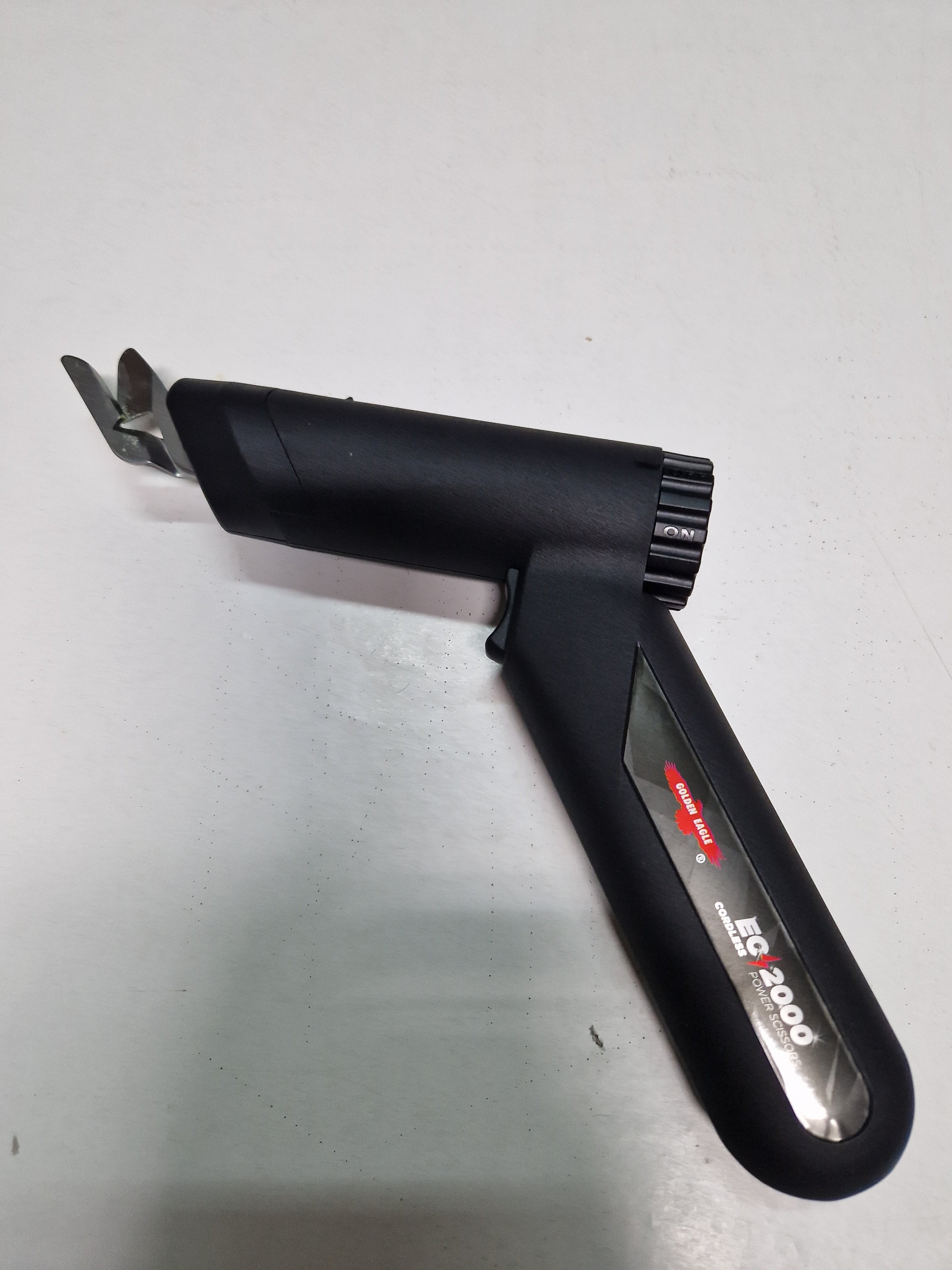 TESOURA CORTE ELECTRICA MANUAL EC-2000