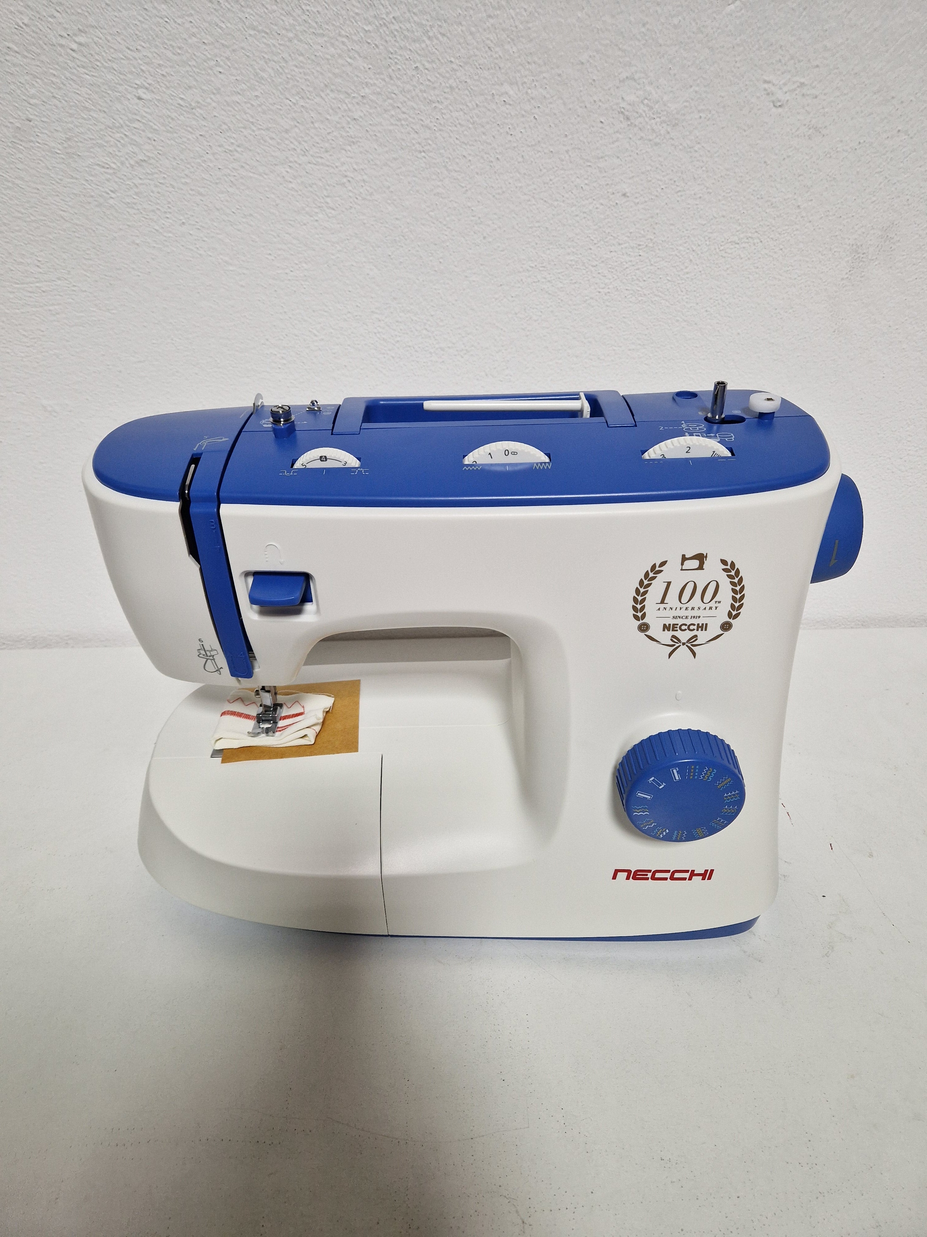 Maquina Necchi K432A