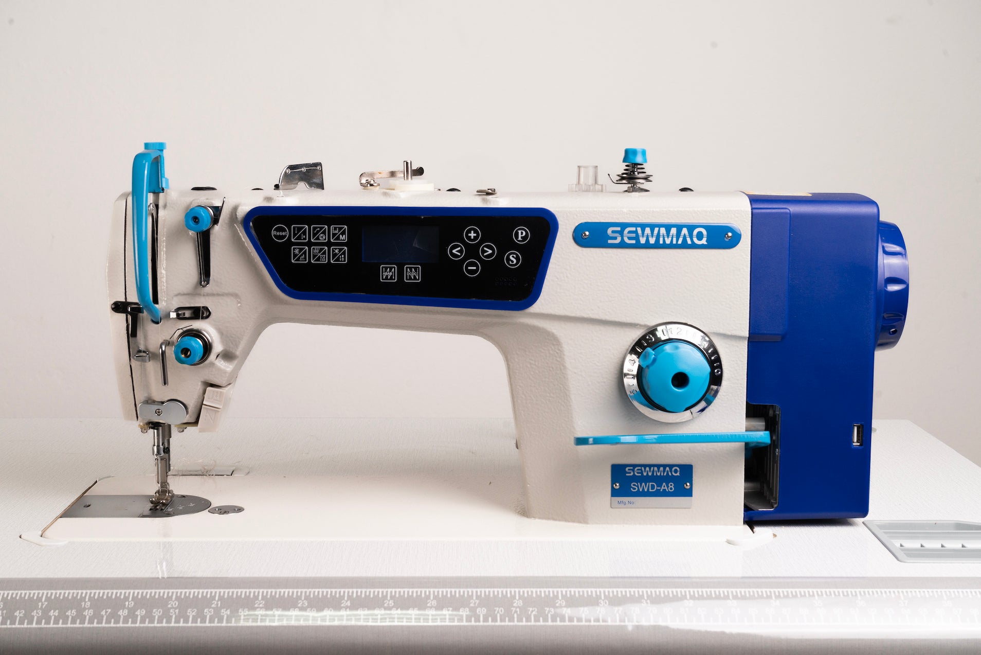 Máquina QSWD-A8 SEWMAQ