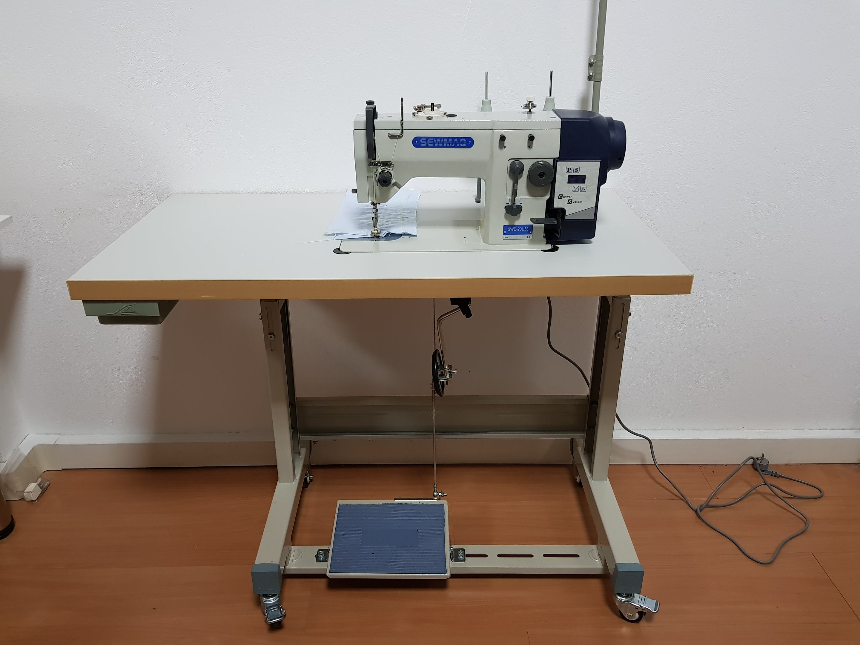 Máquina 20U Ponto Corrido e Zig Zag