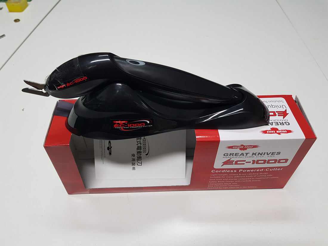 Máquina Corte Tipo Tesoura Elétrica c/ Bateria EC-1000