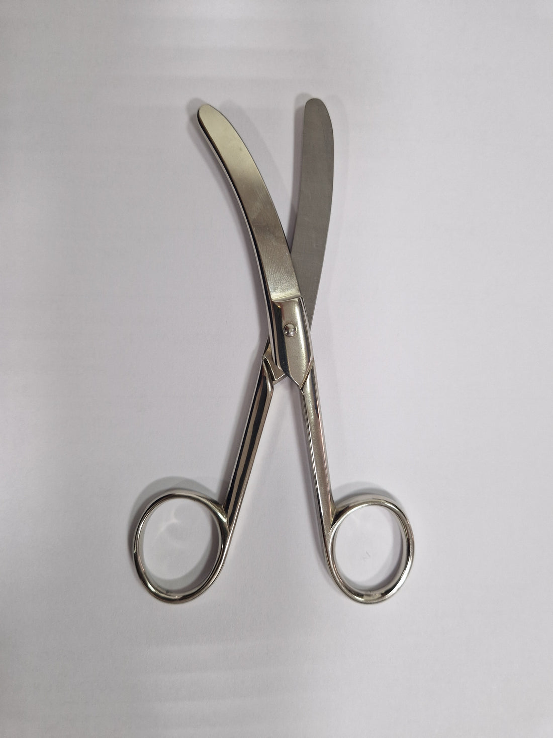 Tesoura Curva p/ Curativos 12.5cm