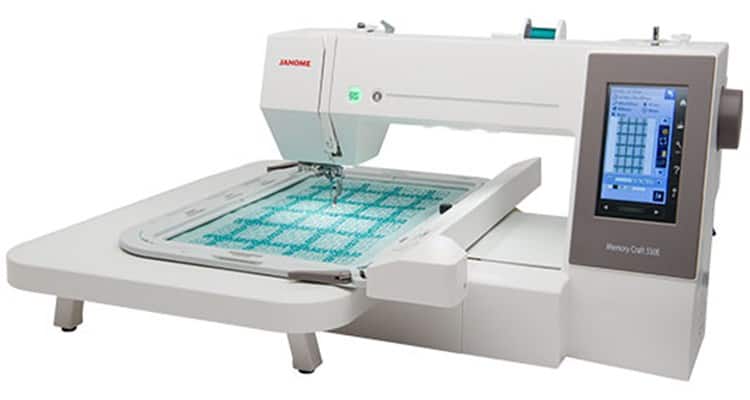 Máquina de Bordar Janome MC550E