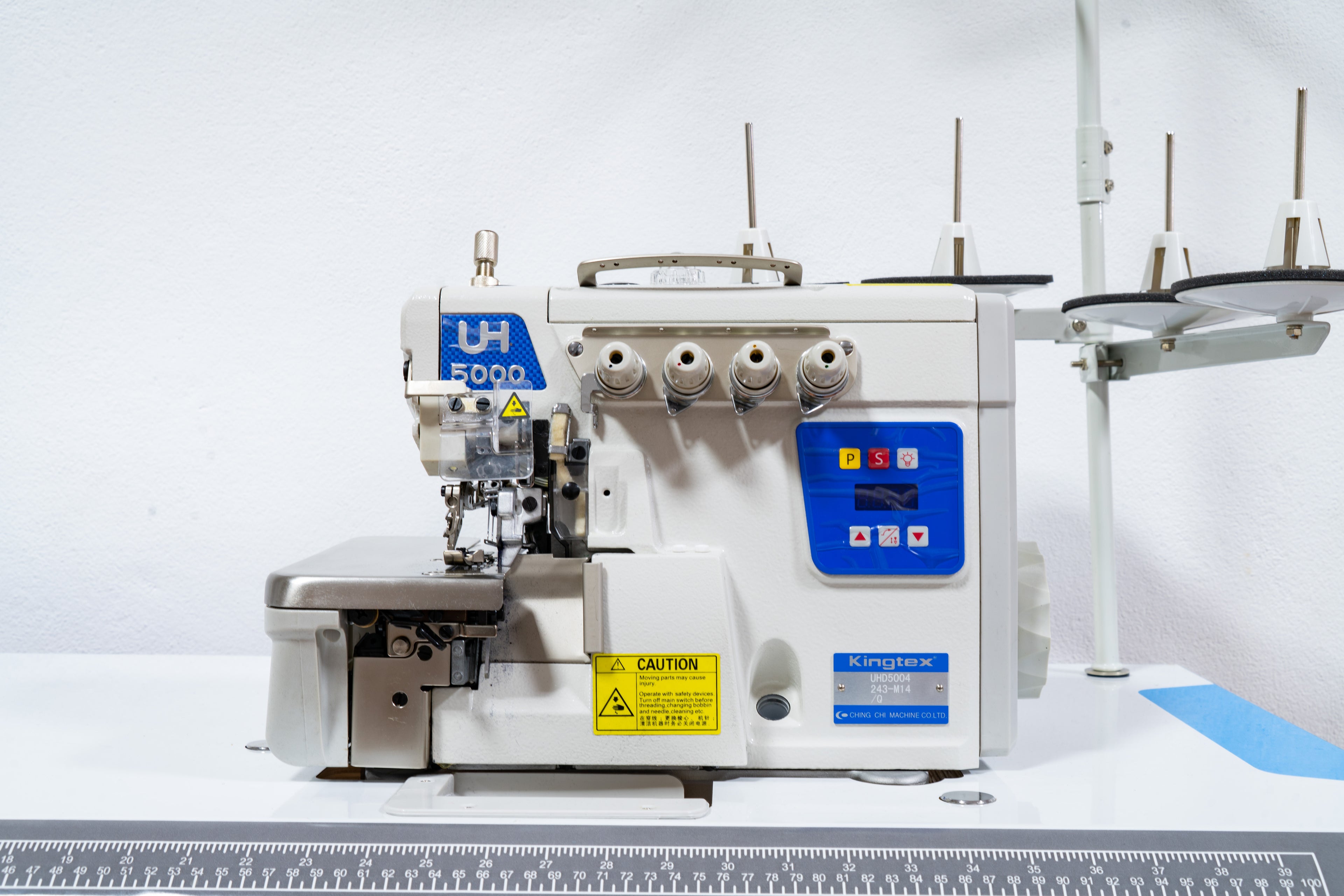 Máquina corte e cose Kingtex UHD5004