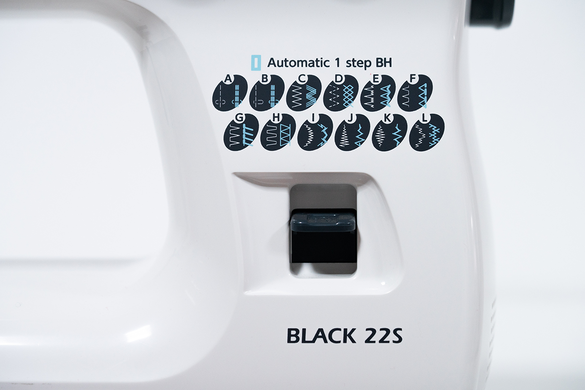 Máquina Janome Black-22 S
