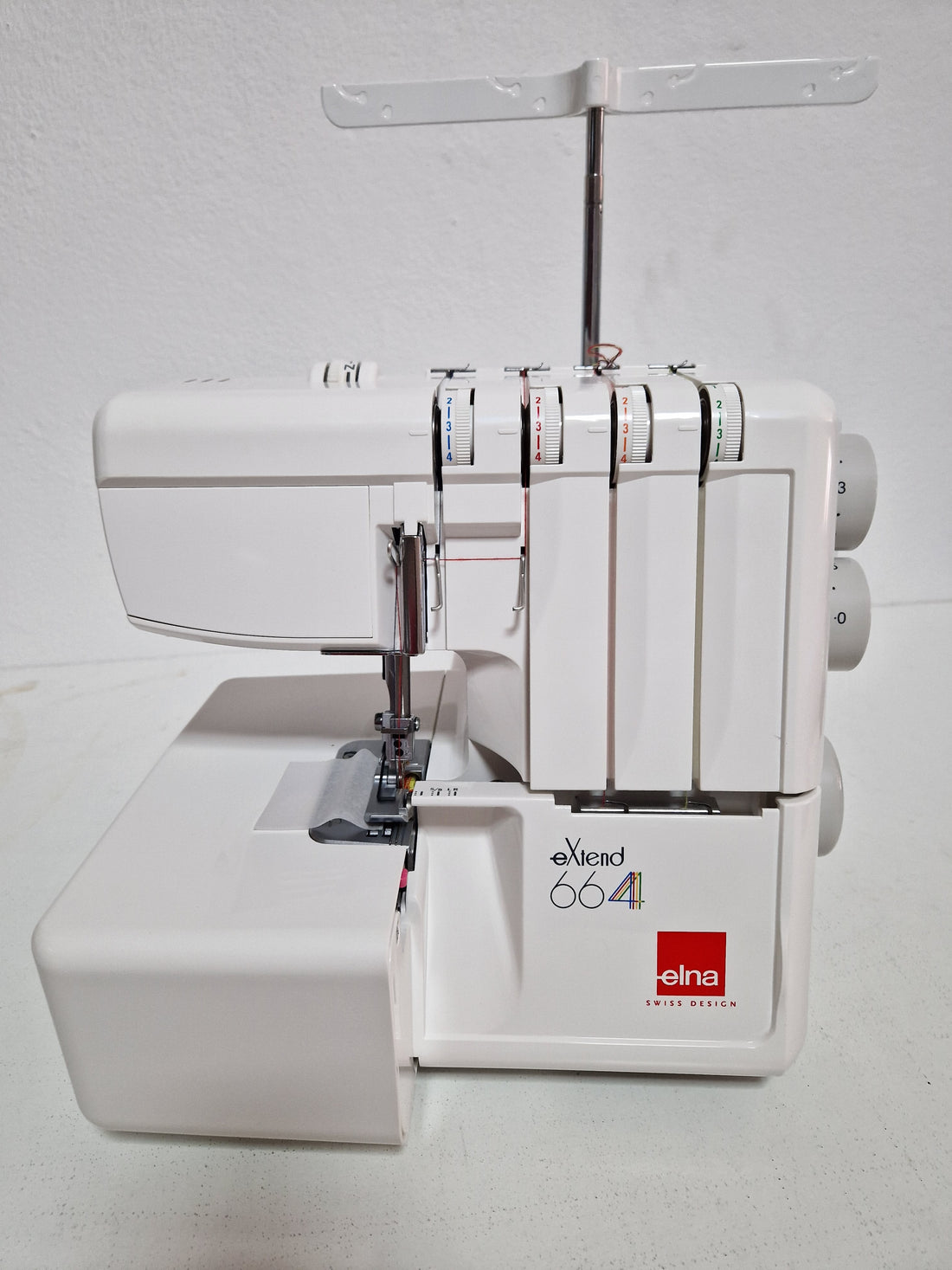 Maquina Corte e Cose ELNA eXtend 664