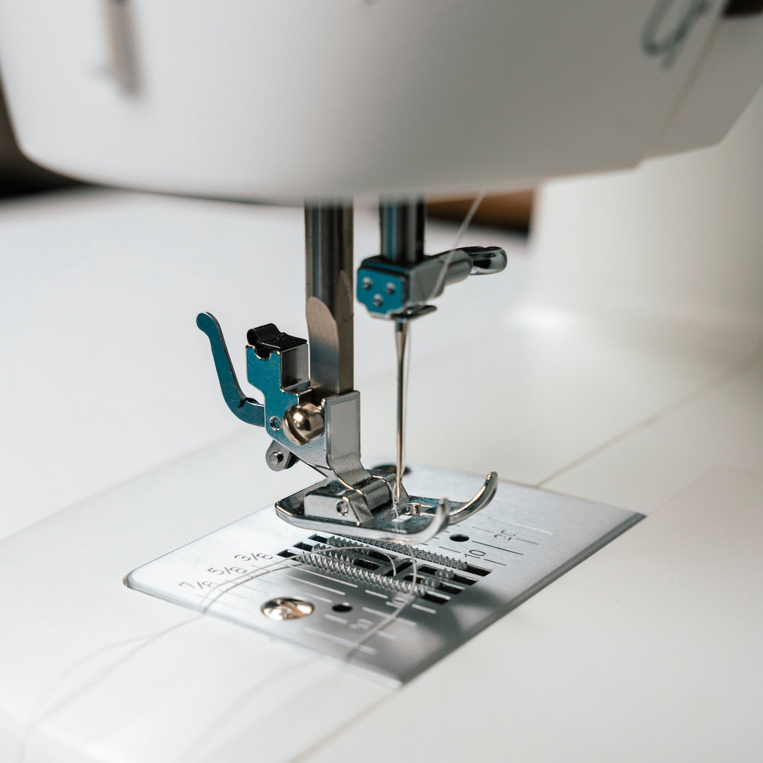 Máquina Necchi Q421A