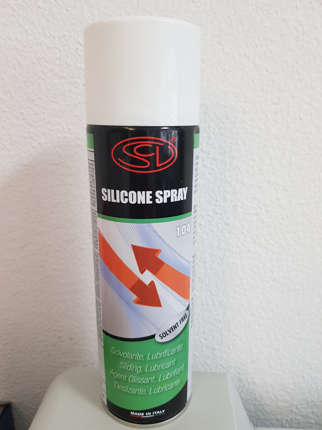 Spray silicone