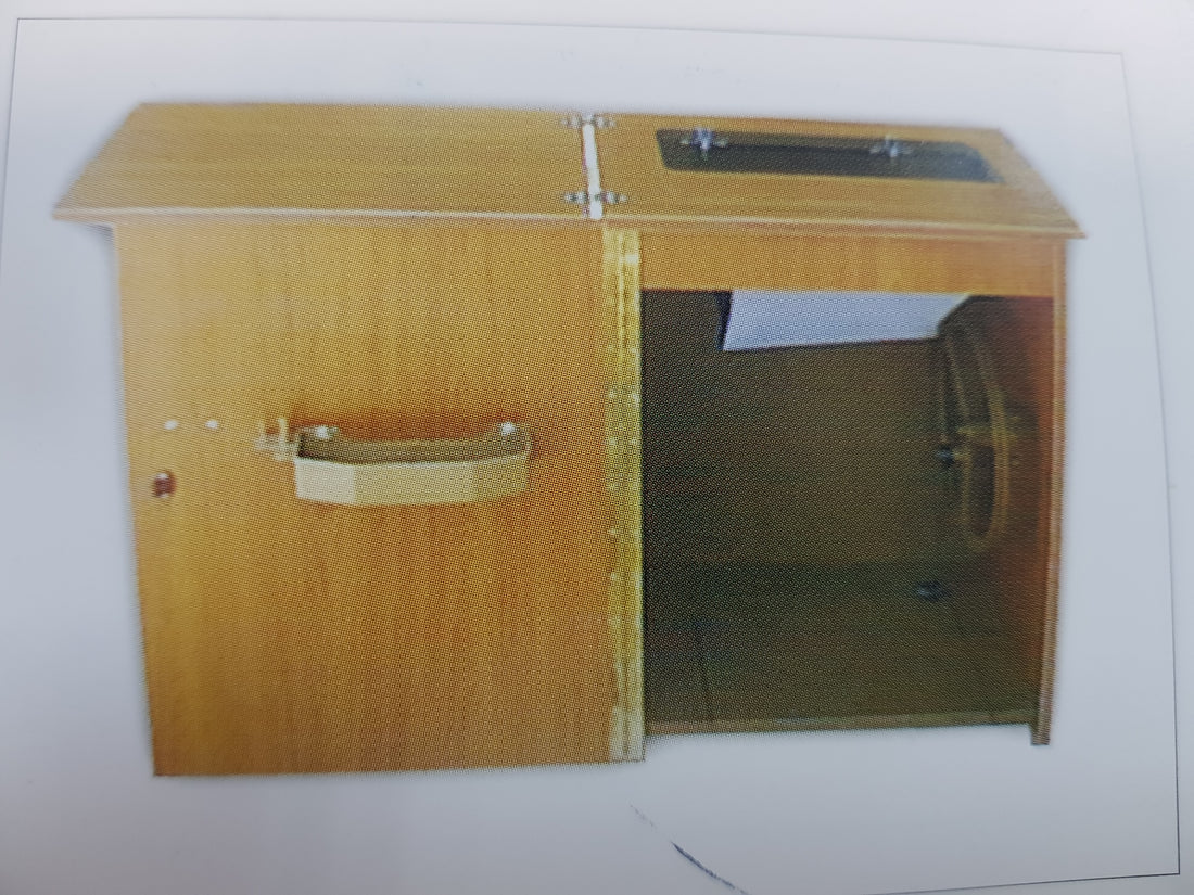 Móvel Pequeno p/ Máquina de Costura