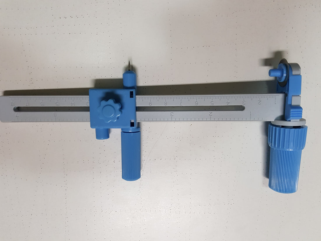 Compasso c/ Cortador Rotativo