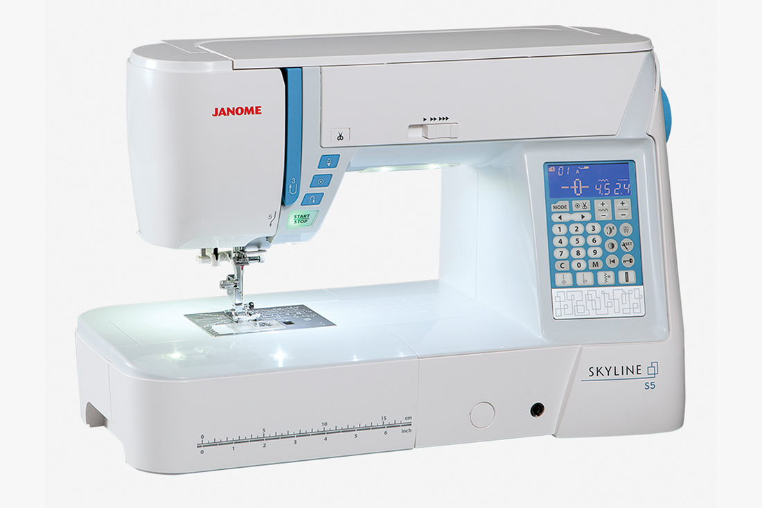 Máquina Janome SKYLINE S3